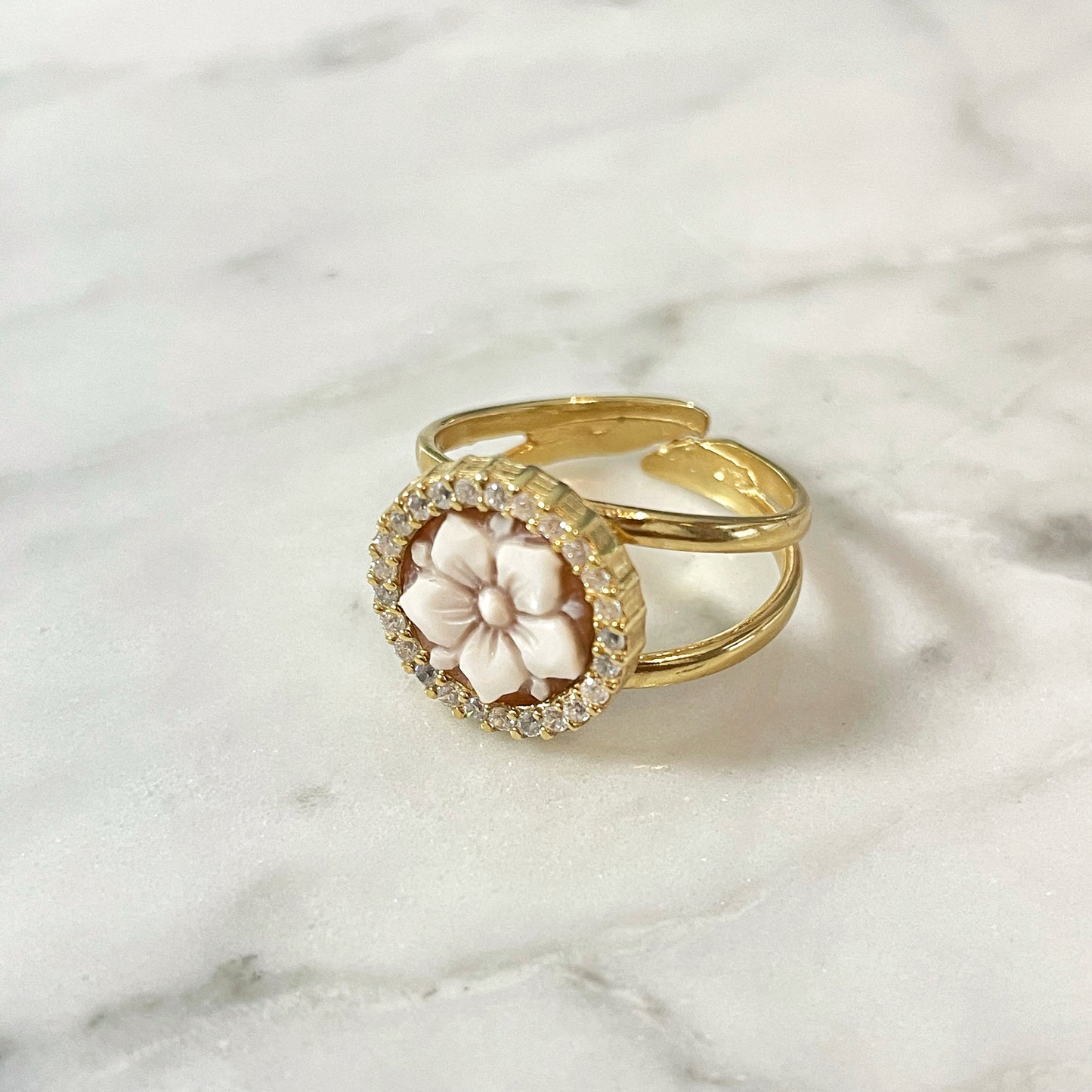 ANNABELLE CAMEO RING