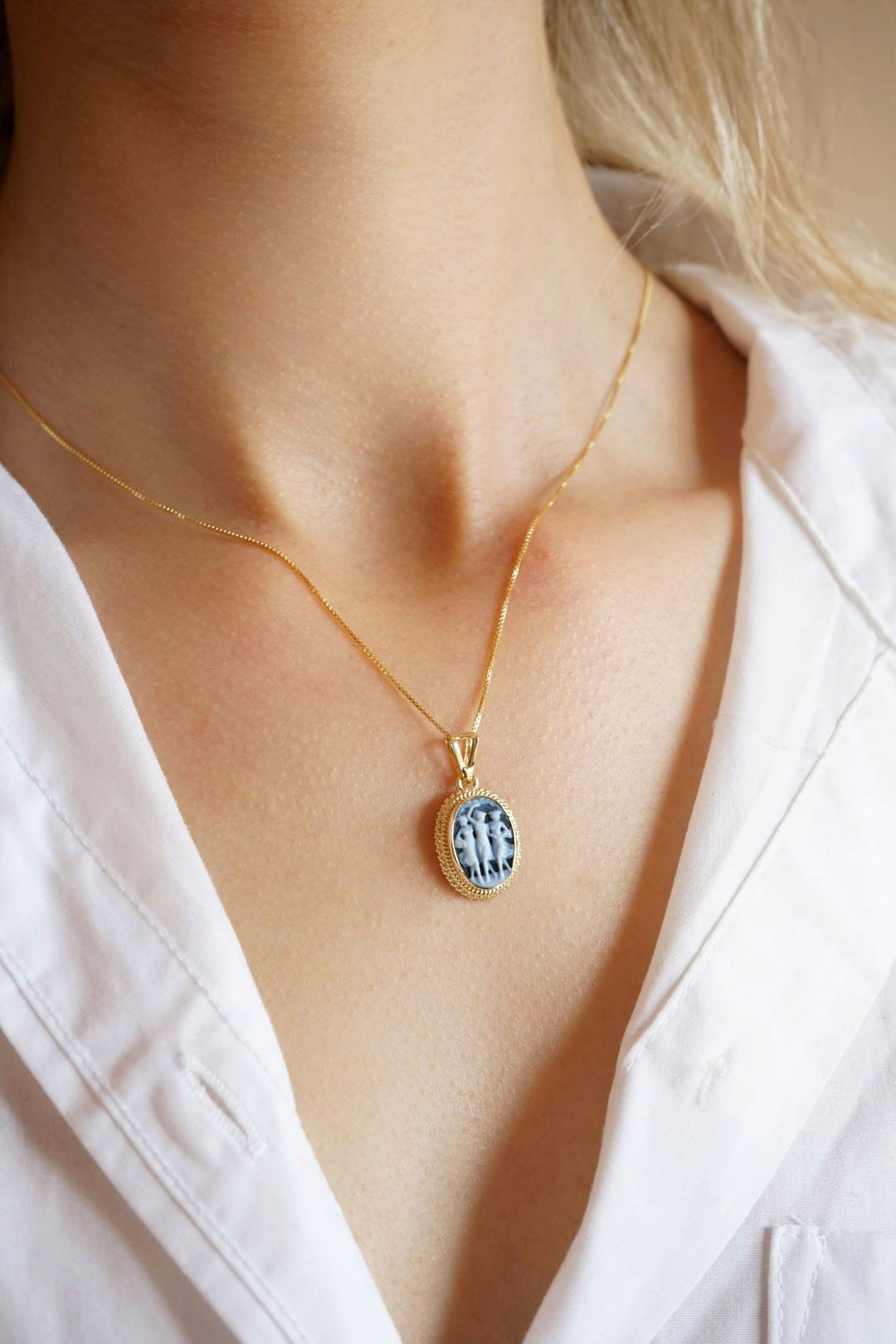 THREE GRACES BLUE CAMEO NECKLACE