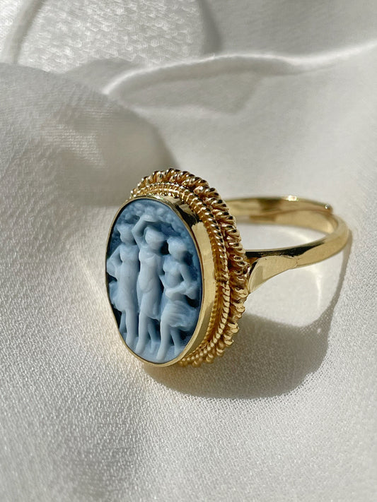 THREE GRACES BLUE CAMEO RING