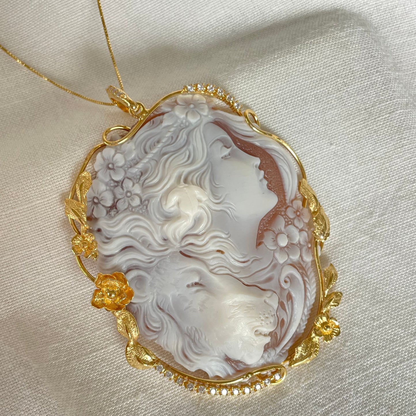 LION AND GIRL CAMEO NECKLACE