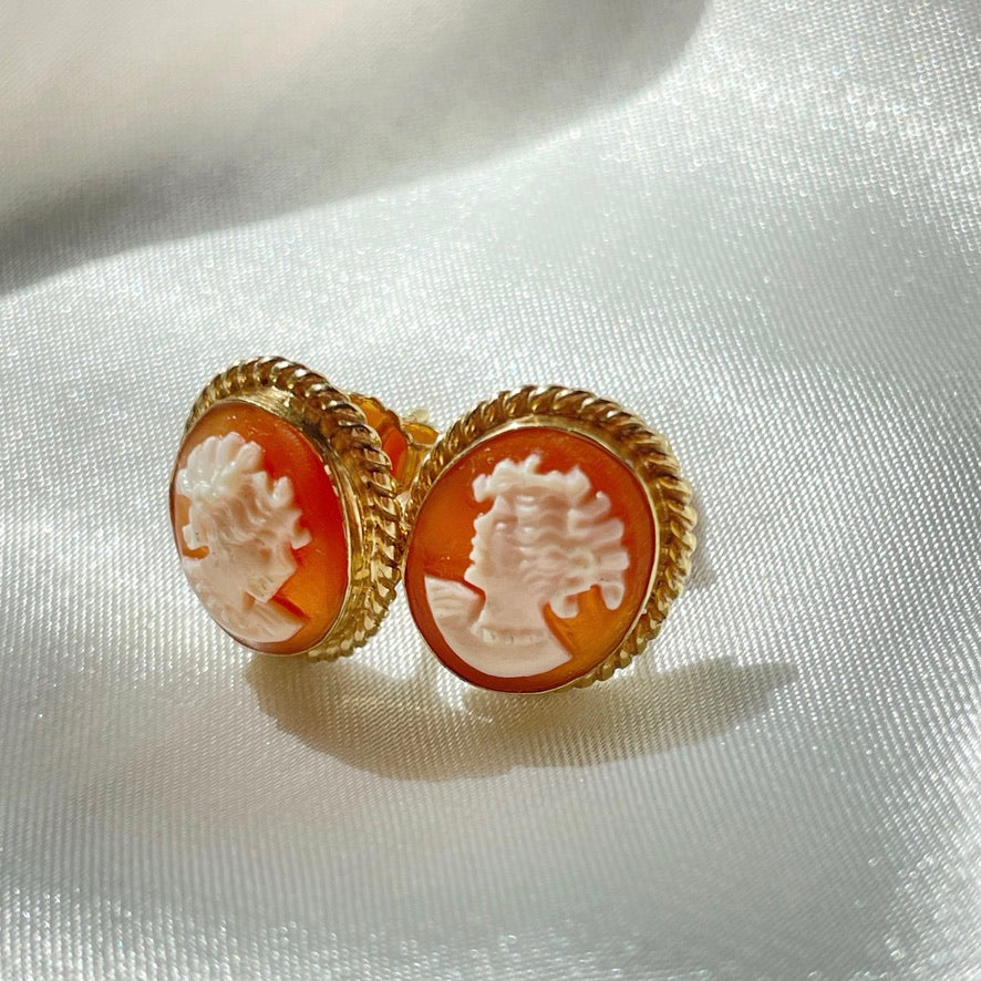 CLASSIC CAMEO EARRINGS