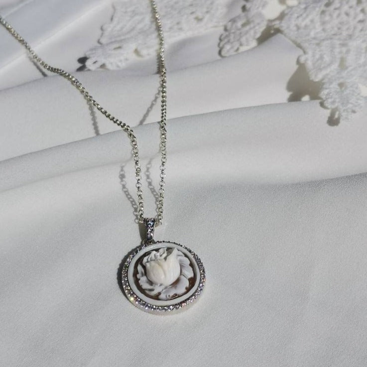 SILVER ROSE NECKLACE