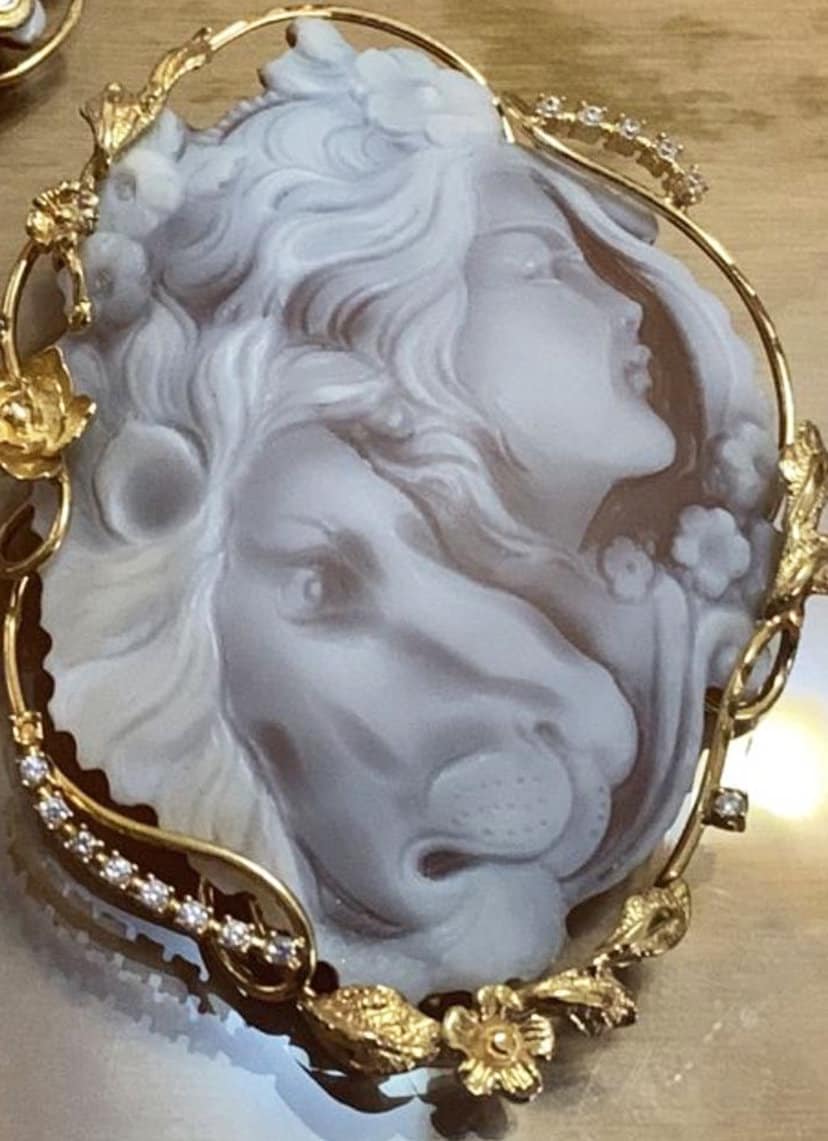 LION AND GIRL CAMEO NECKLACE