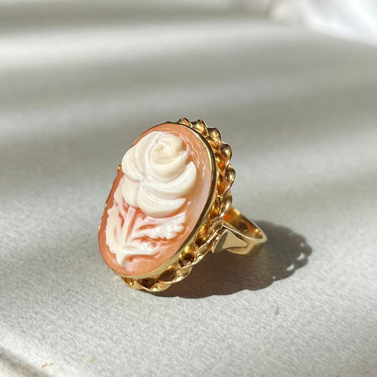 ROSE CAMEO RING