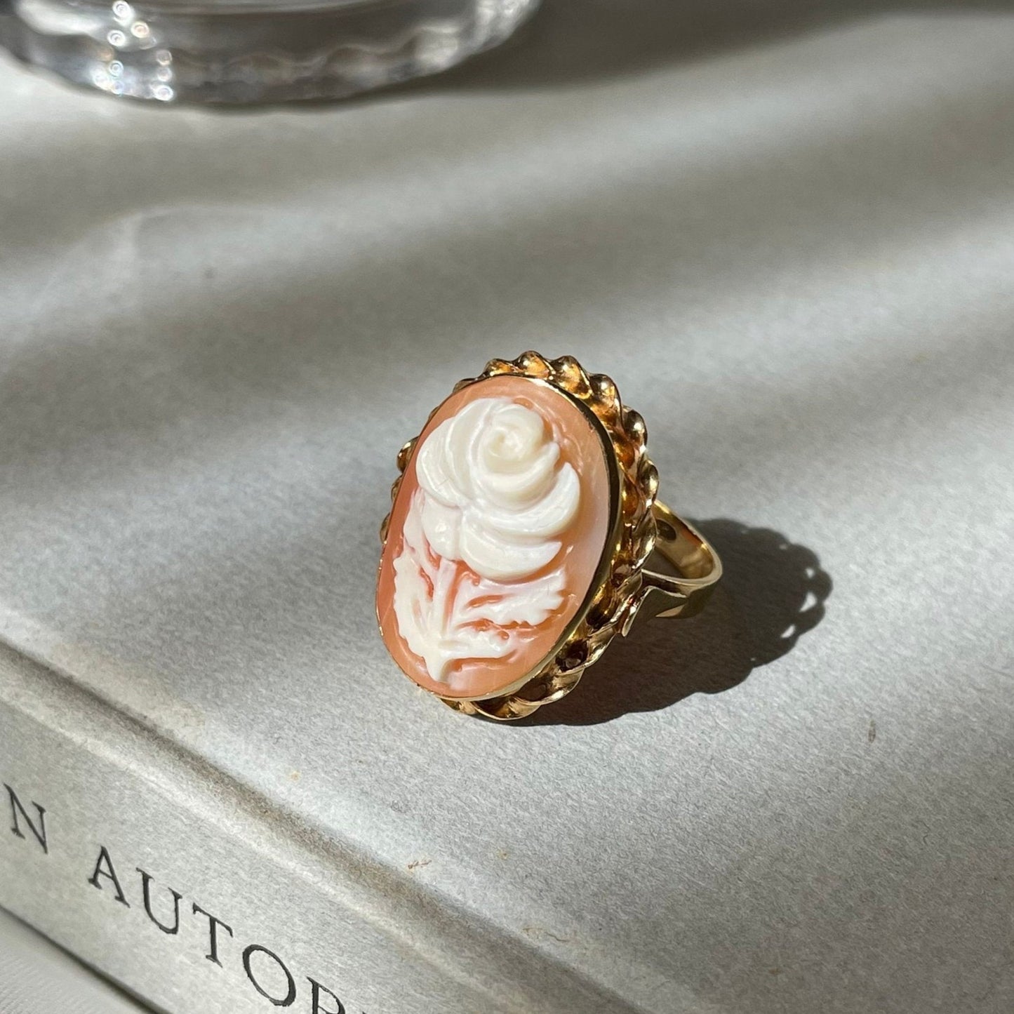 ROSE CAMEO RING