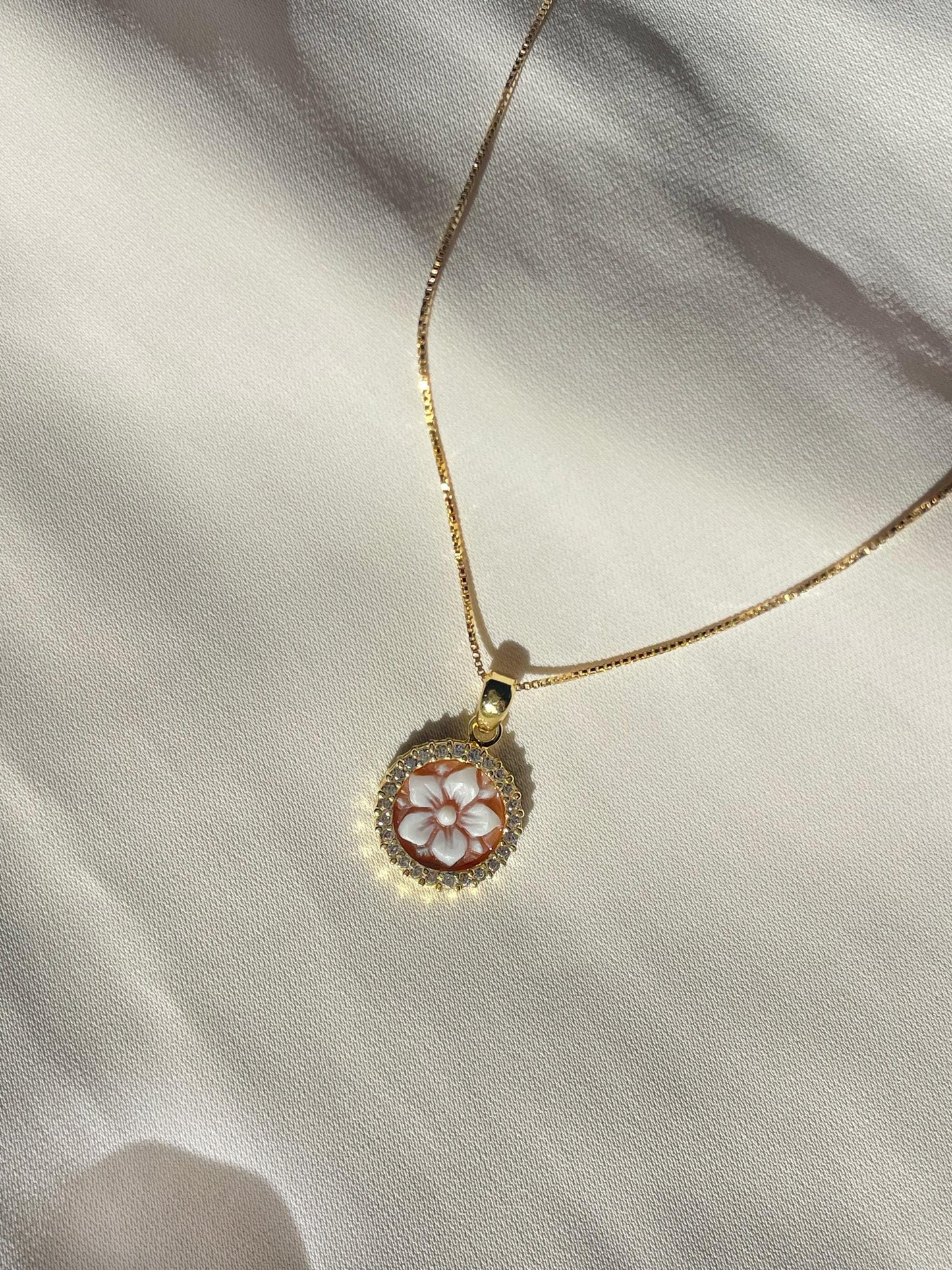 ANNABELLE NECKLACE