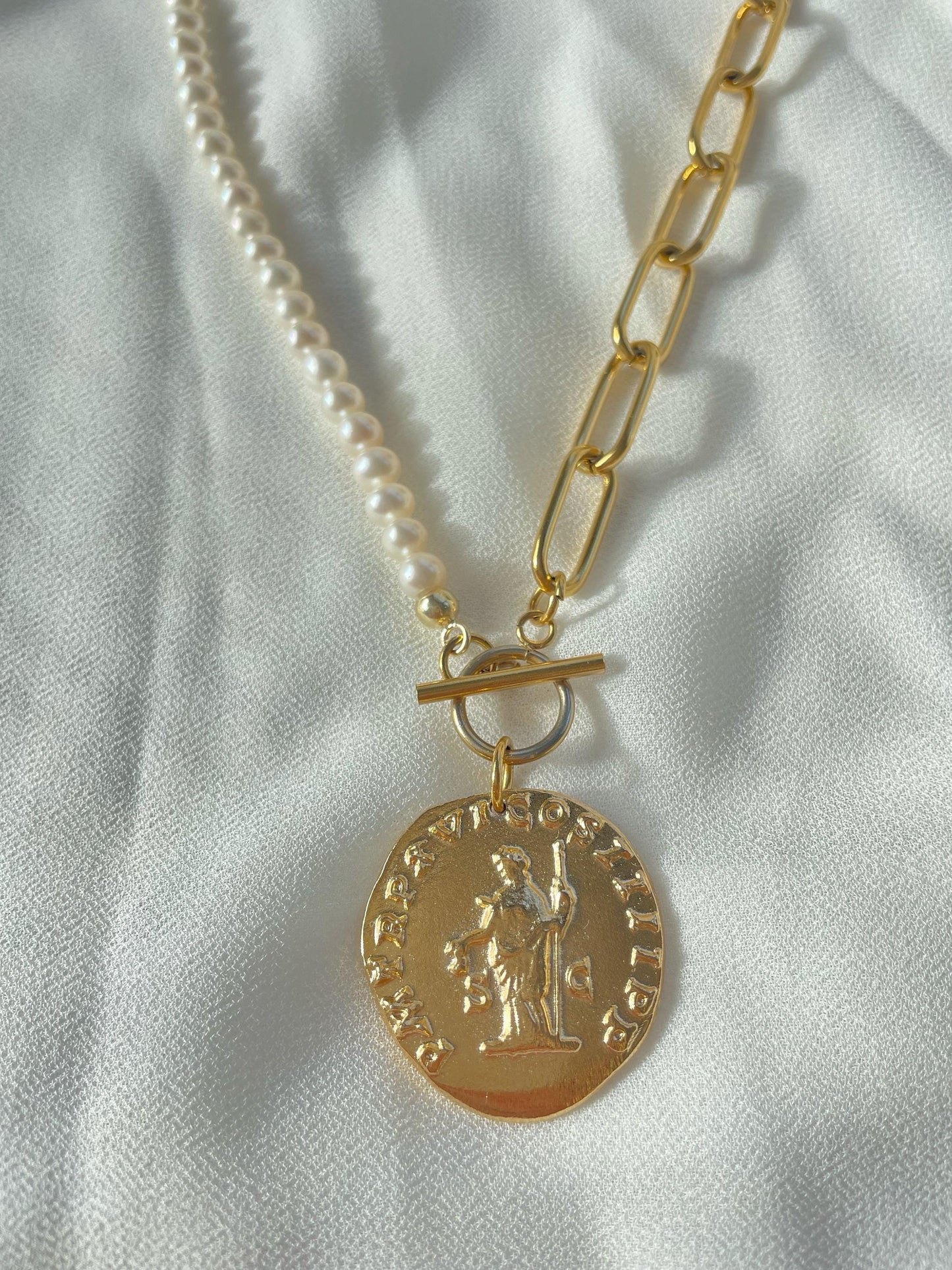 GODESS OF LIBERTY COIN NECKLACE