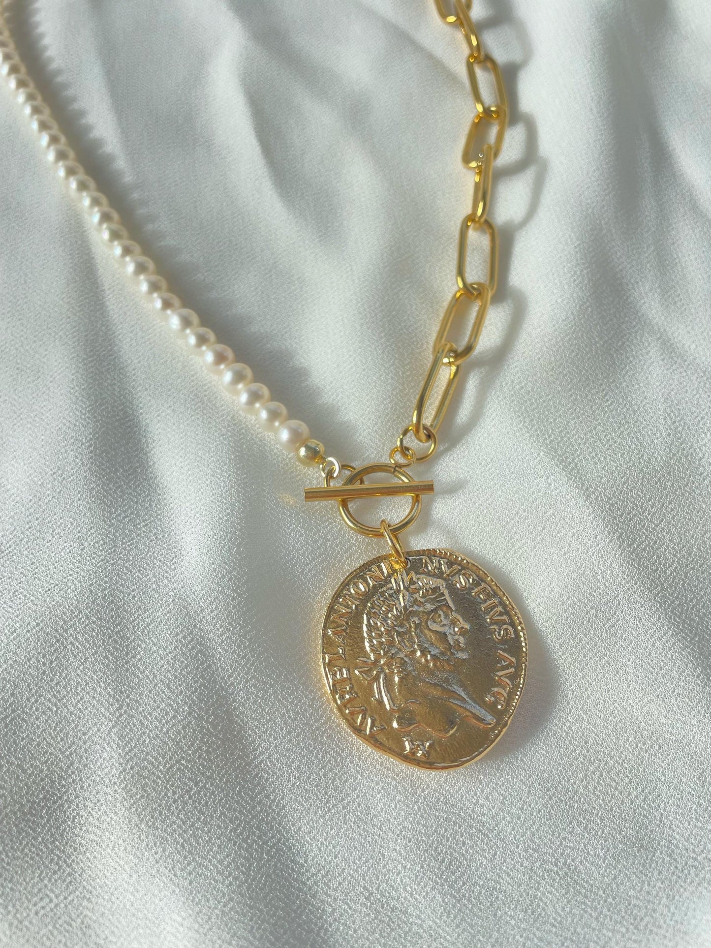 GODESS OF LIBERTY COIN NECKLACE