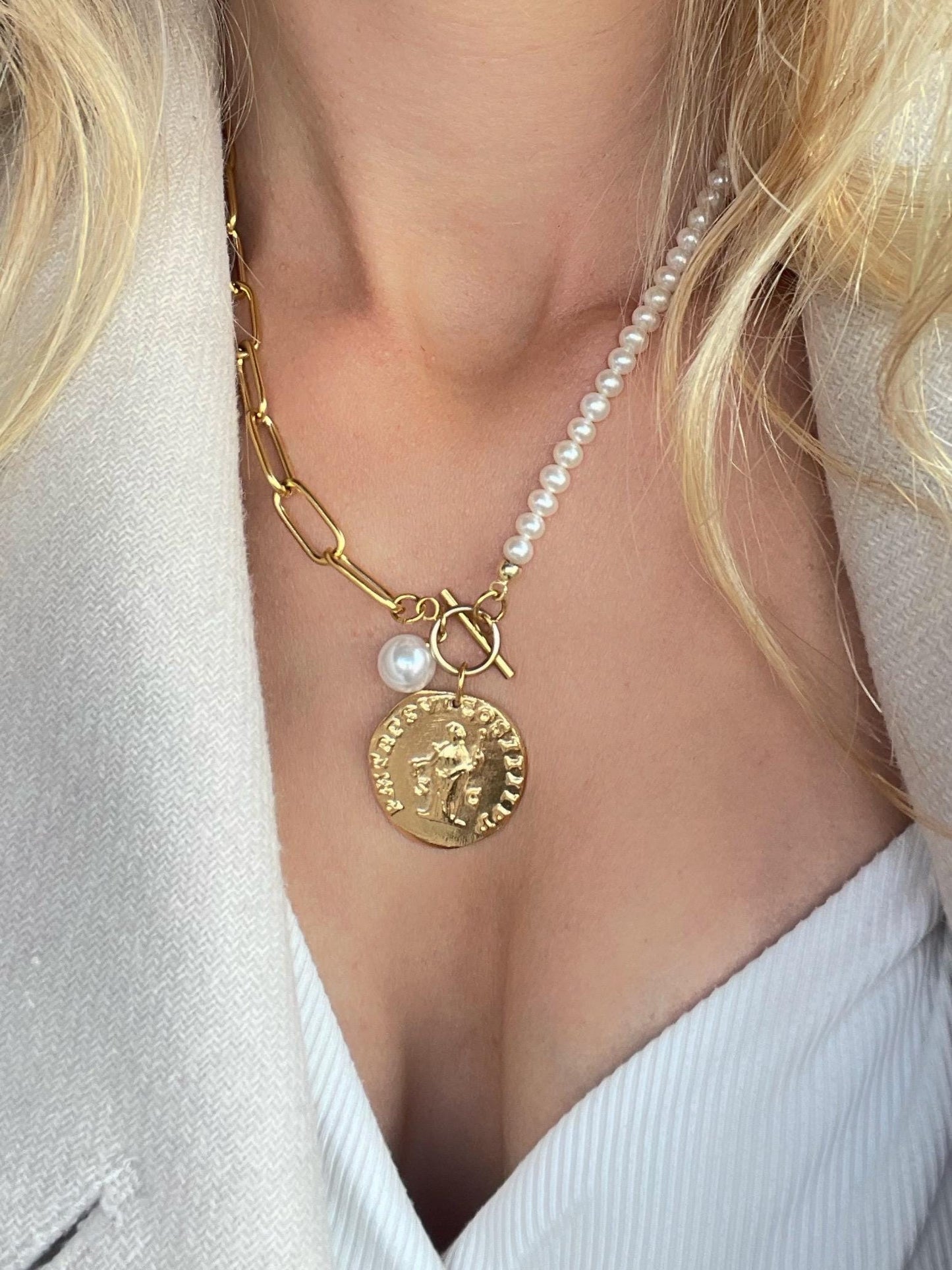 GODESS OF LIBERTY COIN NECKLACE