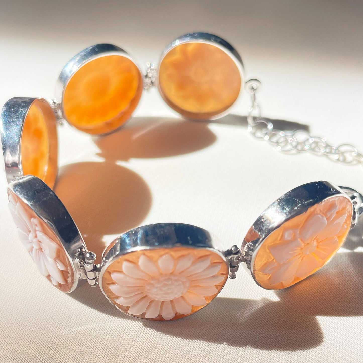 FLOWER CAMEO BRACELET